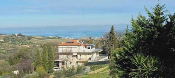 10 rooms House in Monteprandone, Italy No. 117363 40