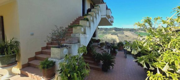 10 rooms House in Monteprandone, Italy No. 117363 27