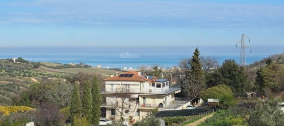 10 rooms House in Monteprandone, Italy No. 117363 3