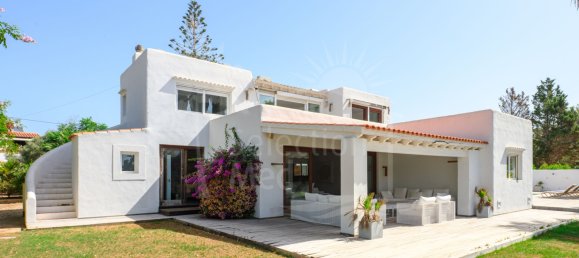 6 bedrooms Villa in Santa Eulalia Del Rio, Spain No. 211425 10
