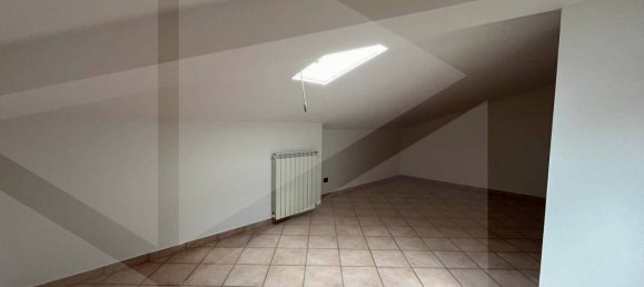 3-Zimmer Wohnung in Fiorano Modenese, Italy, Nr. 28611 9