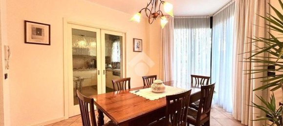 4 bedrooms Villa in Albignasego, Italy No. 113414 8