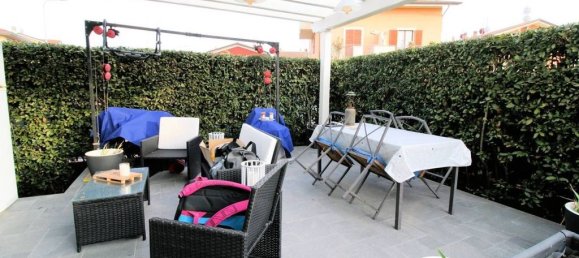 3 bedrooms Villa in Massarosa, Italy No. 85696 4