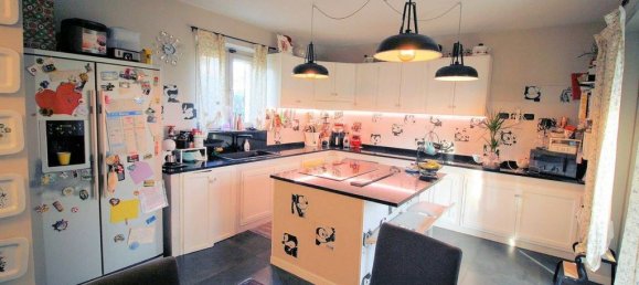 3 bedrooms Villa in Massarosa, Italy No. 85696 12