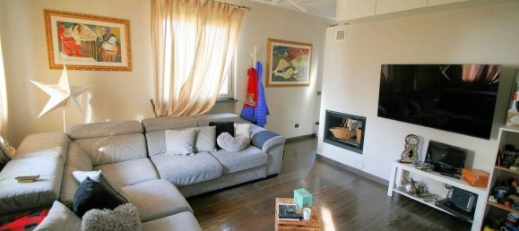 3 bedrooms Villa in Massarosa, Italy No. 85696 6