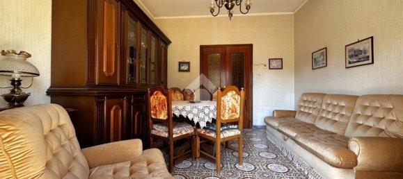 2 Schlafzimmer Wohnung in Viterbo, Italy, Nr. 296334 8