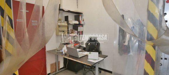 121m² Commercial property in Recanati, Italy No. 346227 10