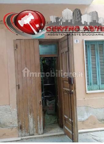 5غرفة مستودع في Margherita di Savoia, Italy رقم 271104