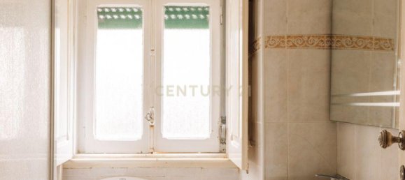 4 bedrooms Apartment in Lisbon, Portugal No. 126054 25