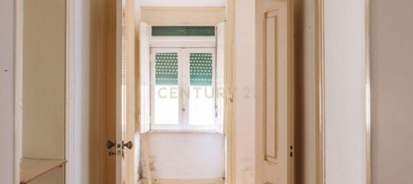 4 bedrooms Apartment in Lisbon, Portugal No. 126054 19