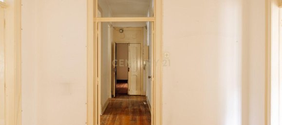 4 bedrooms Apartment in Lisbon, Portugal No. 126054 12