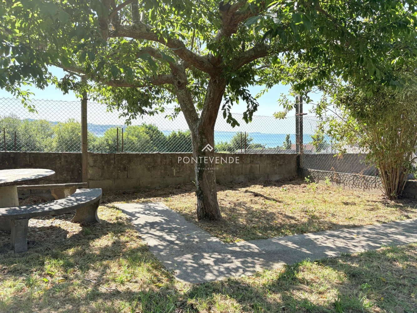 1182m² Land in Pontevedra, Spain No. 181861