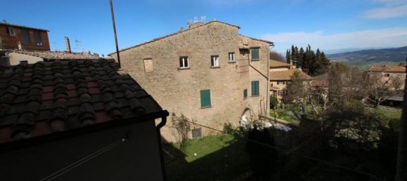 3 Schlafzimmer Wohnung in Volterra, Italy, Nr. 1392 4