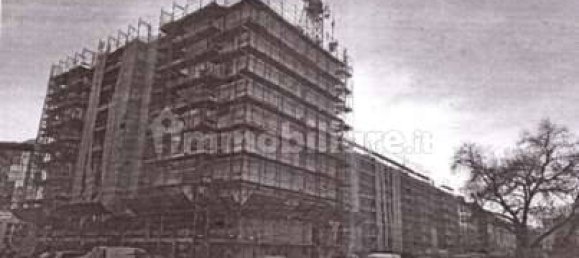 1 bedroom Apartment in Milan, Italy No. 285473 2