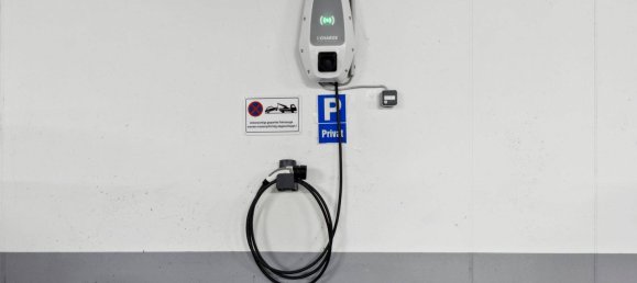 Parkplatz in Favoriten, Austria, Nr. 142000 3