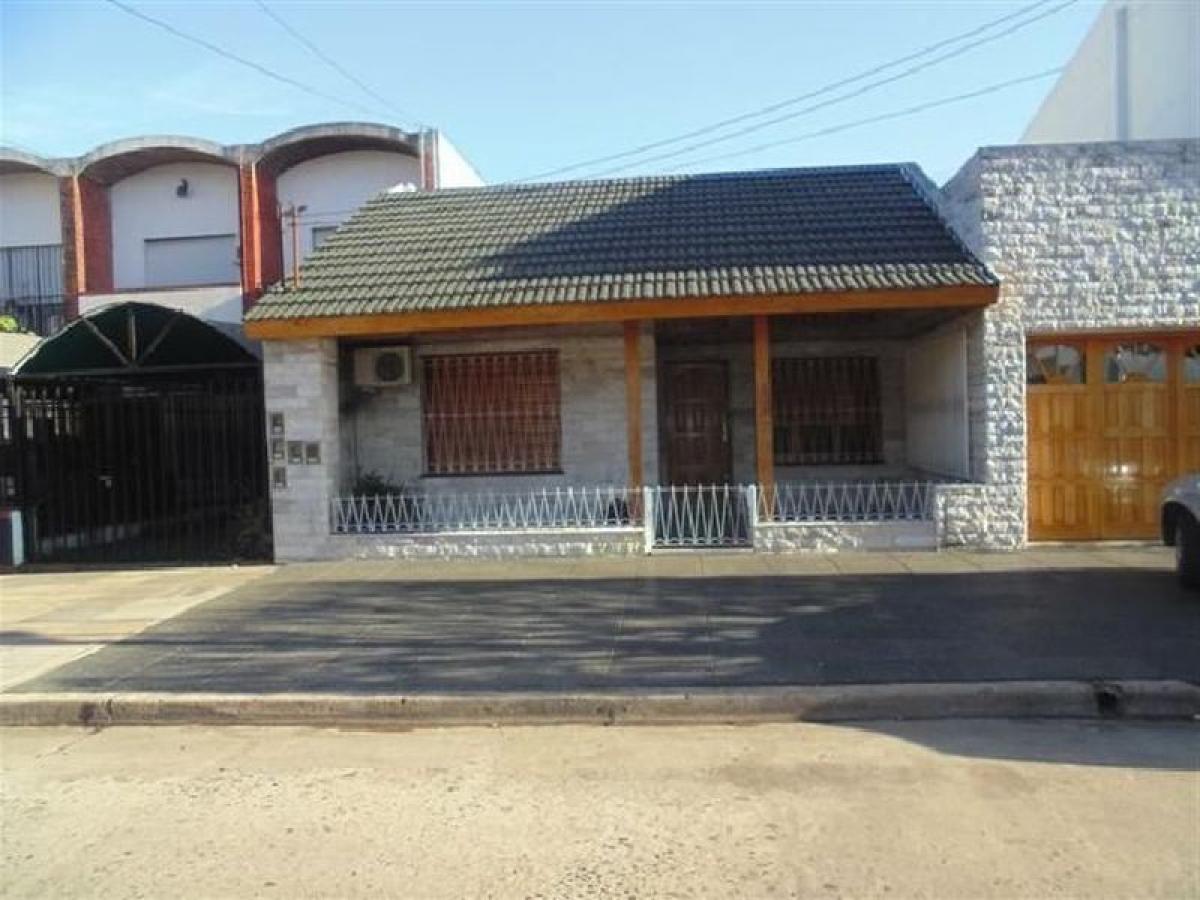 2 chambres Maison à Bermudez, Argentina No. 61975