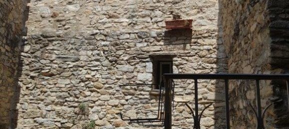 3 bedrooms Commercial property in Caussiniojouls, France No. 1872 9