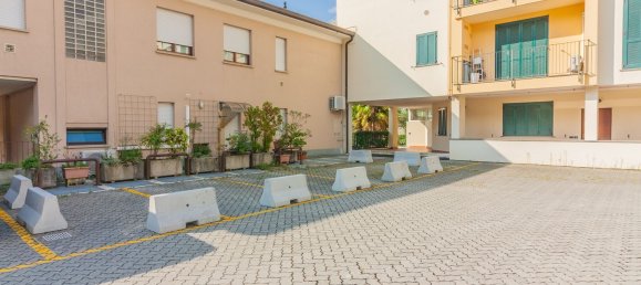 122m² Commercial property in Lecco, Italy No. 336448 15