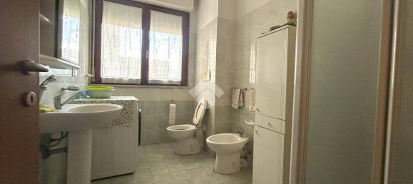 1 bedroom Apartment in Arezzo, Italy No. 267086 8