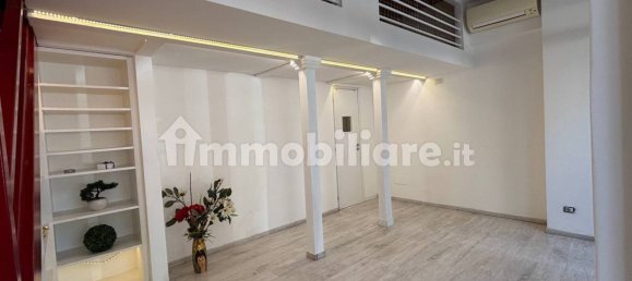 2 rooms Office in Milan, Italy No. 250933 20