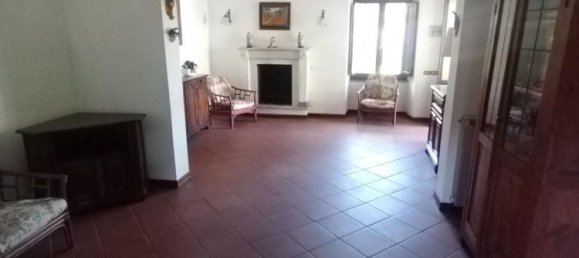 6 bedrooms Villa in Montignoso, Italy No. 313988 13