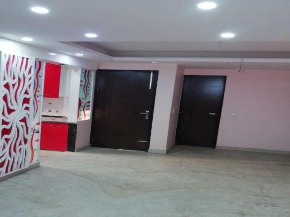 3 bedrooms House in Noida, India No. 68013