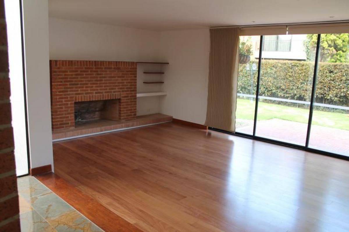 3 bedrooms House in Cundinamarca, Colombia No. 8624