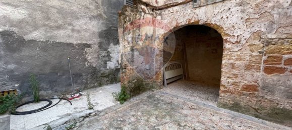 3-salle Appartement à Bagheria, Italy No. 307278 5