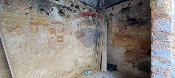 3-salle Appartement à Bagheria, Italy No. 307278 21