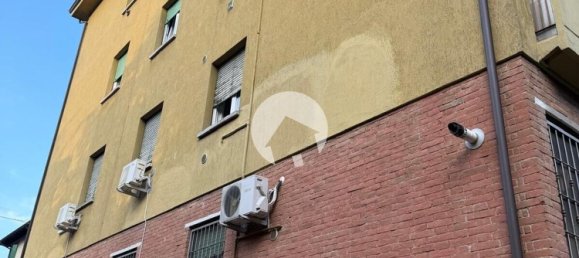 3 chambres Appartement à Reggio Emilia, Italy No. 330639 2