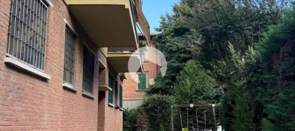 3 chambres Appartement à Reggio Emilia, Italy No. 330639 5