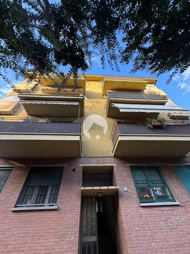 3 chambres Appartement à Reggio Emilia, Italy No. 330639