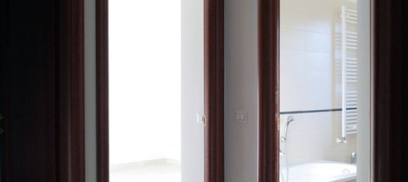 6-salle Appartement à Fondi, Italy No. 29160 14