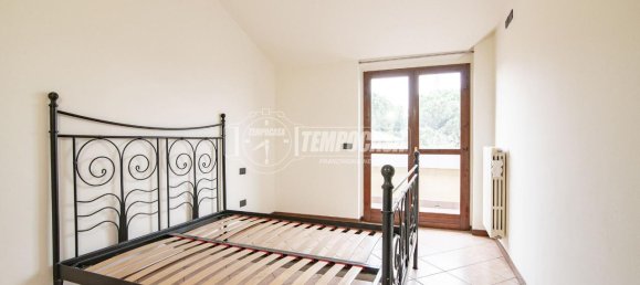 2-salle Appartement à Pozzo d'Adda, Italy No. 231009 5