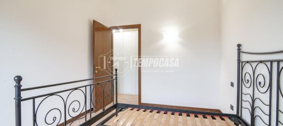 2-salle Appartement à Pozzo d'Adda, Italy No. 231009 7