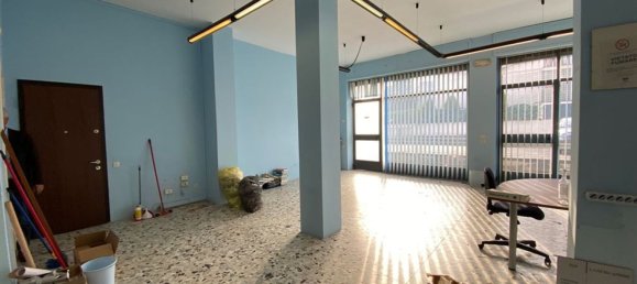 Коммерческая недвижимость 80м² в Виджевано, Италия № 84170 10