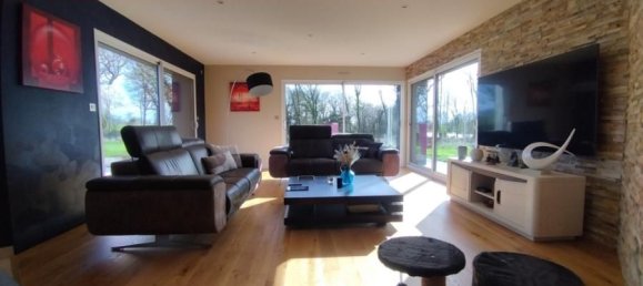 4 bedrooms House in Saint-Uniac, France No. 273211 3