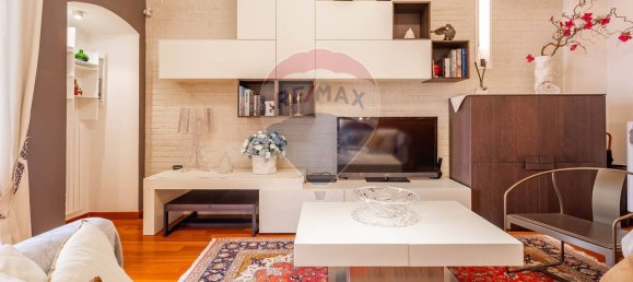 Dúplex de 3 dormitorios en Bari, Italy No. 381731 9