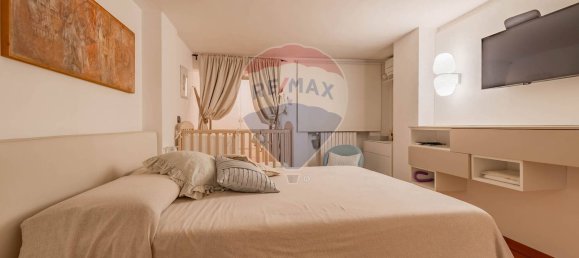 Dúplex de 3 dormitorios en Bari, Italy No. 381731 20