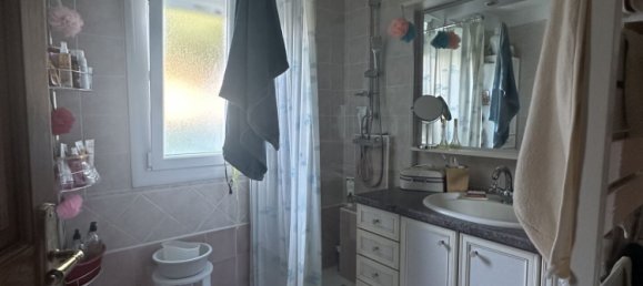 4 bedrooms House in Saint-Gilles, France No. 296865 8