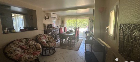 4 bedrooms House in Saint-Gilles, France No. 296865 5