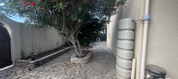 4 bedrooms House in Saint-Gilles, France No. 296865 16