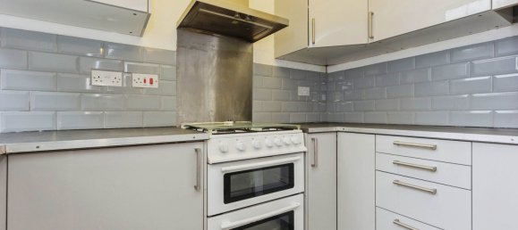  House in Ashton-under-Lyne, United Kingdom No. 2701 3