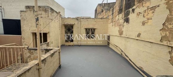 1 bedroom Townhouse in Birkirkara, Malta No. 2912 4