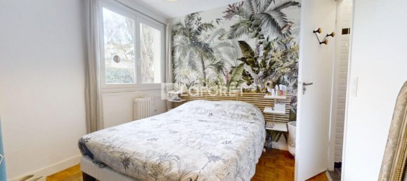 1 bedroom Apartment in Viroflay, France No. 129898 4