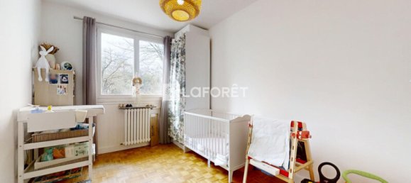 1 bedroom Apartment in Viroflay, France No. 129898 6