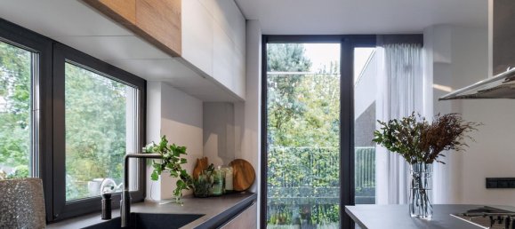 5 rooms Villa in Uta, Italy No. 256043 3