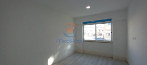 Квартира с 3 спальнями в Синтра, Португалия № 158422 17