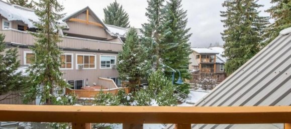 Studio in British Columbia, Canada No. 1181 6