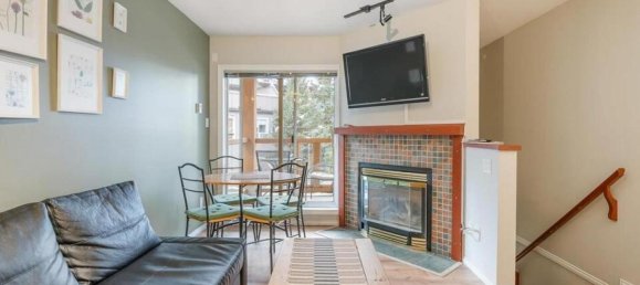 Studio in British Columbia, Canada No. 1181 4